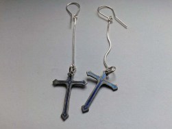 titanium cross earring 1